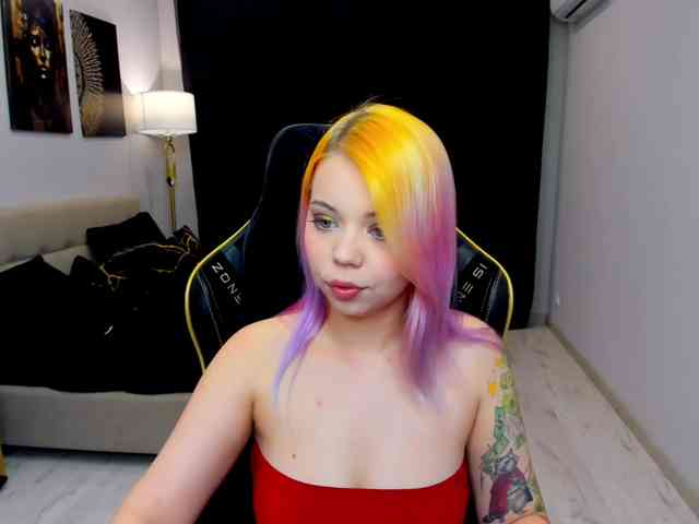 FunnyVibe Live Webcam on BongaCams