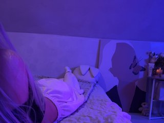 paulIine Porn Show