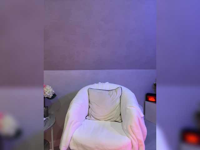  HollyPolly111 chat room