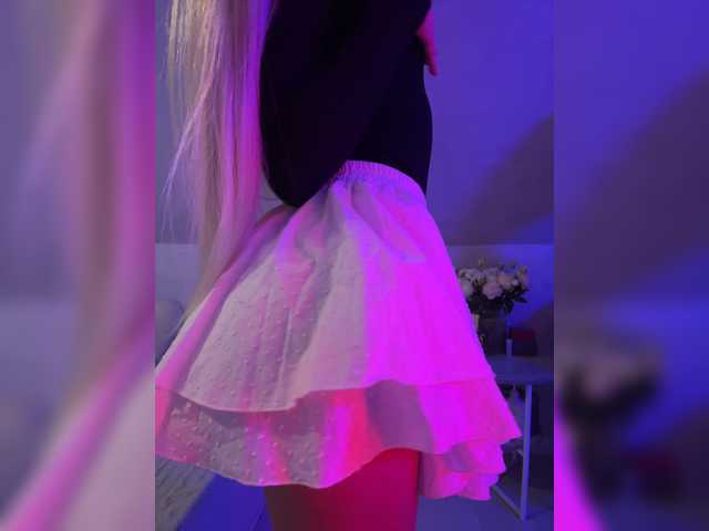 модель HollyPolly111
