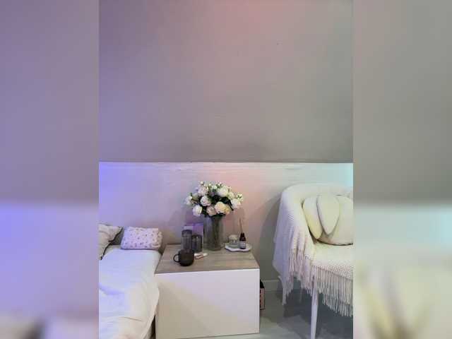 HollyPolly111 live cam on BongaCams