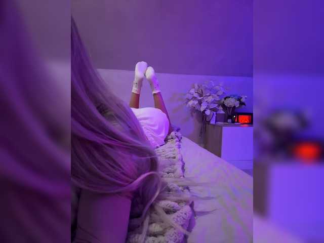 HollyPolly111 live cam on BongaCams