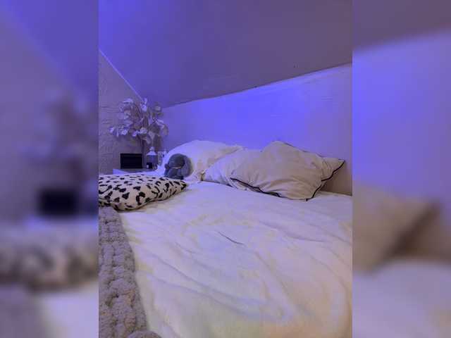 HollyPolly111 live cam on BongaCams