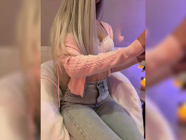 HollyPolly111's BongaCams show and profile