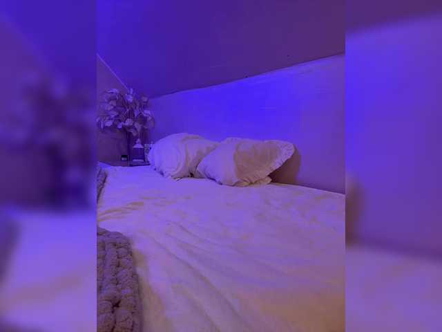HollyPolly111 live cam