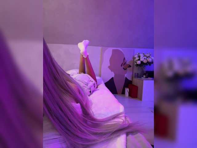 HollyPolly111 live cam on BongaCams