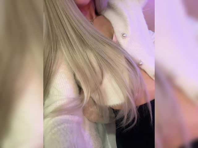 в попе у HollyPolly111