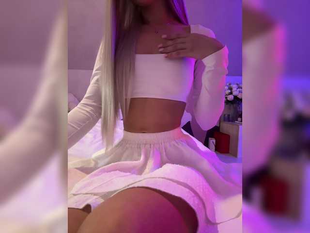 HollyPolly111 live cam on BongaCams