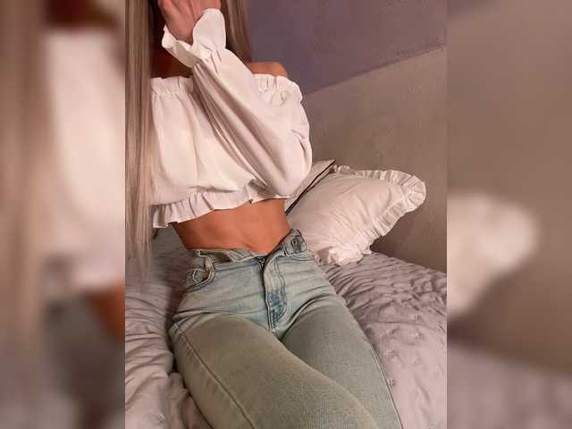 HollyPolly111 live cam on BongaCams
