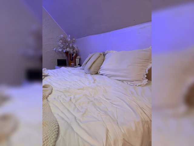 PauLiiine live cam preview