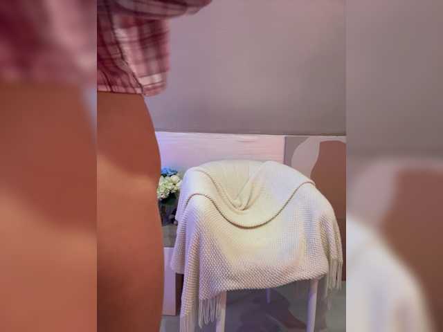 HollyPolly111 live cam on BongaCams
