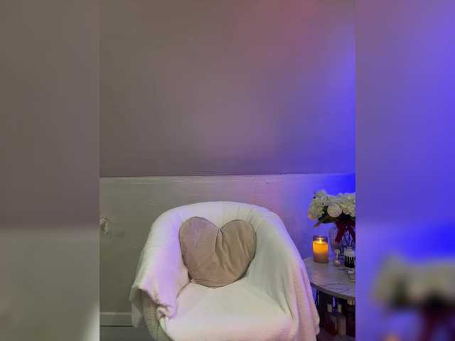 HollyPolly111's BongaCams show and profile