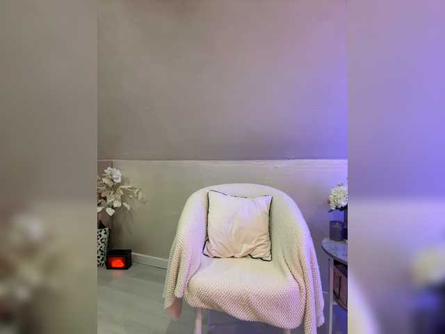  HollyPolly111 chat room