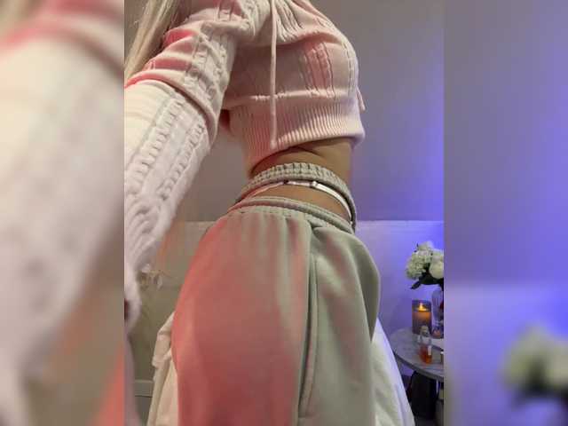  HollyPolly111 chat room