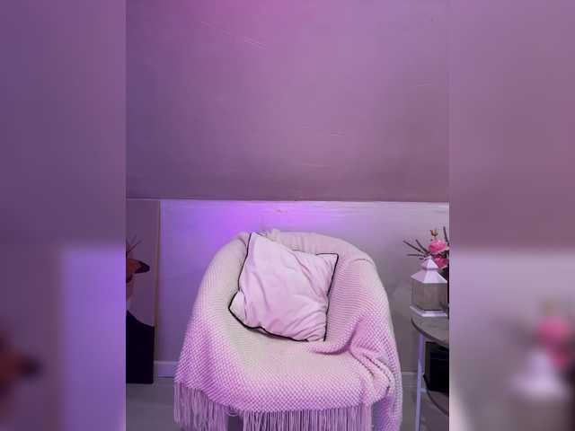 HollyPolly111 live cam on BongaCams