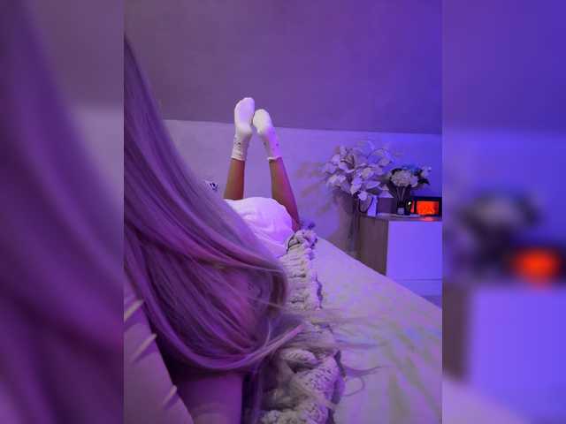 HollyPolly111 live cam on BongaCams