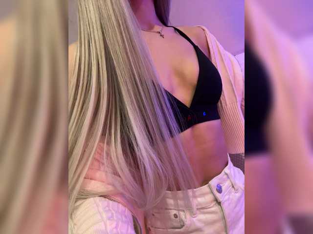 HollyPolly111 live cam