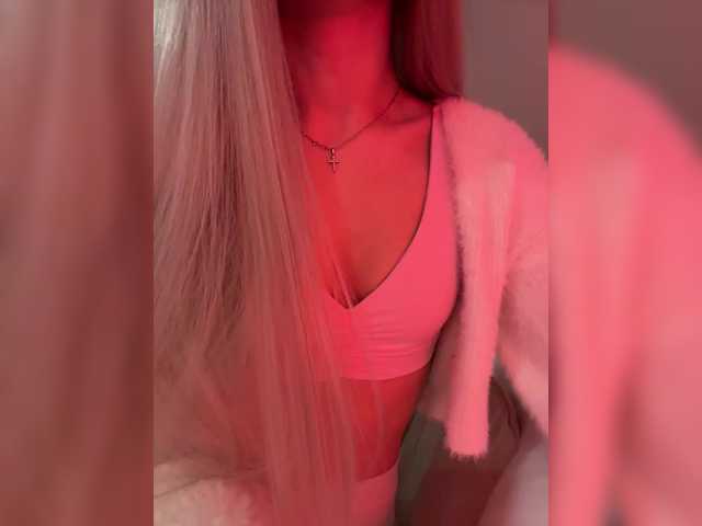 HollyPolly111's BongaCams show and profile