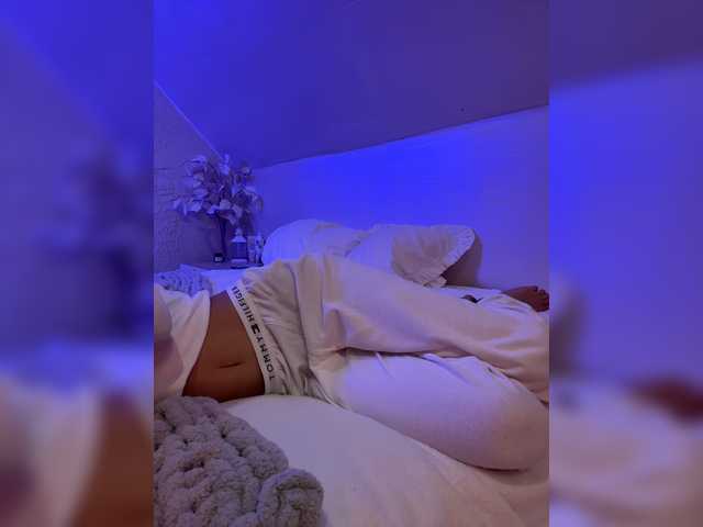 HollyPolly111 live cam