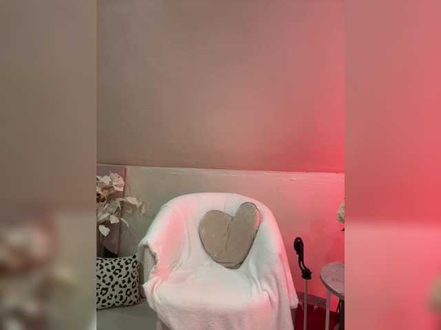  HollyPolly111 chat room