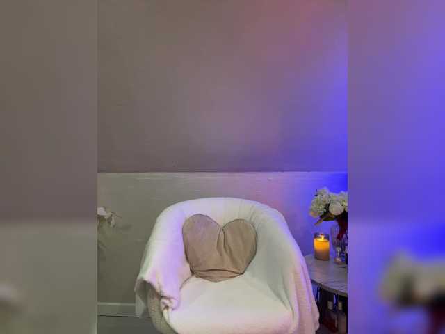 HollyPolly111's BongaCams show and profile