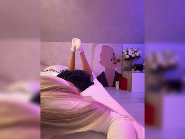 HollyPolly111 live cam on BongaCams
