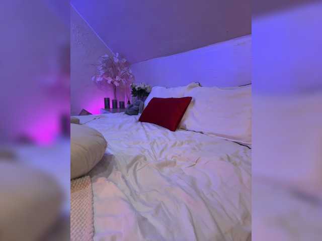 HollyPolly111 live cam on BongaCams