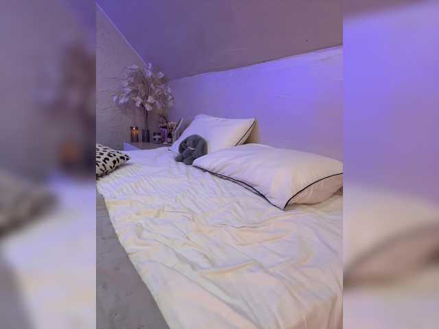 HollyPolly111 live cam on BongaCams