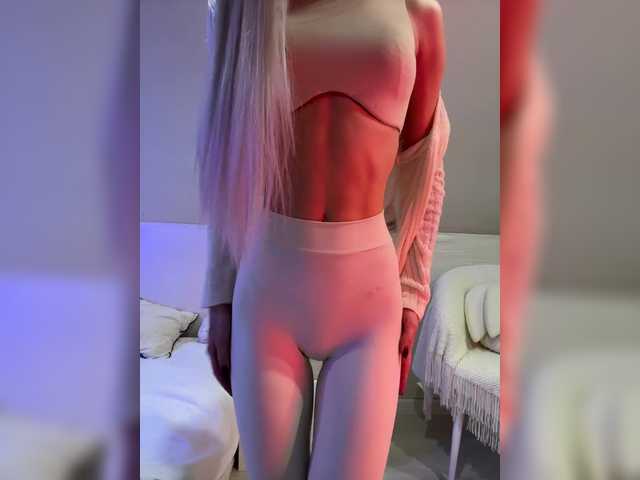 HollyPolly111 live cam on BongaCams