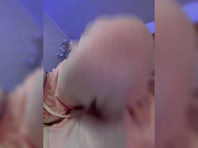 HollyPolly111 live cam on BongaCams
