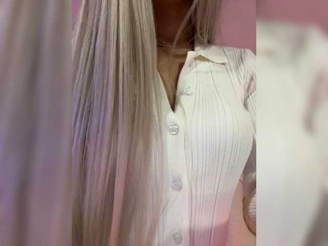 HollyPolly111 live cam on BongaCams