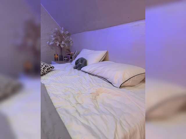 HollyPolly111 live cam on BongaCams