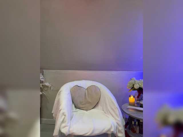 HollyPolly111's BongaCams show and profile