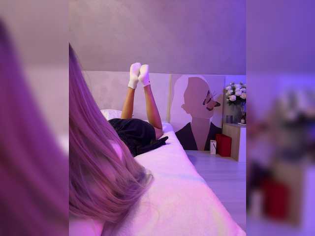 hollypolly111 cam belle