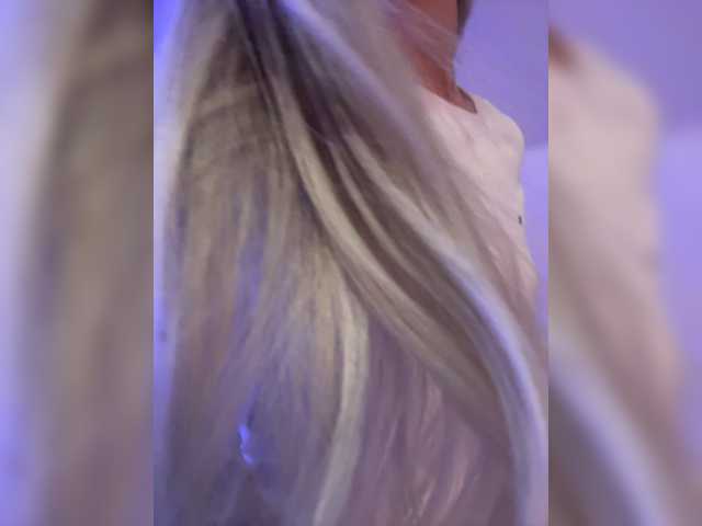 HollyPolly111 live cam