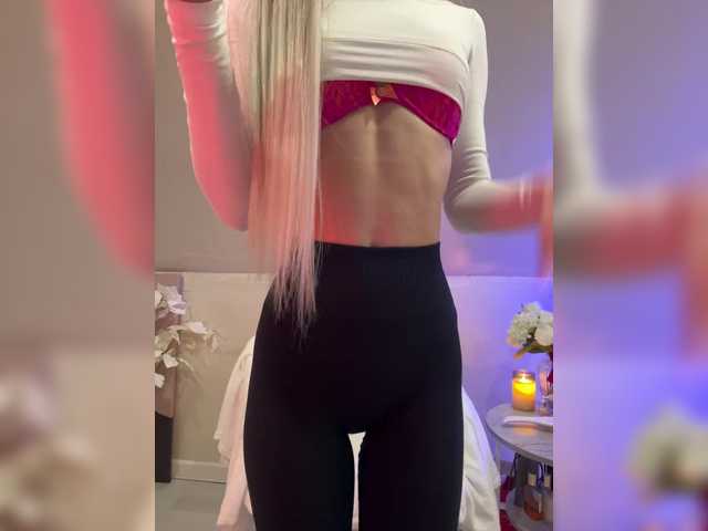 HollyPolly111's BongaCams show and profile