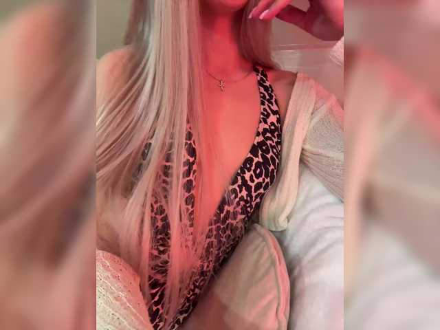 модель HollyPolly111