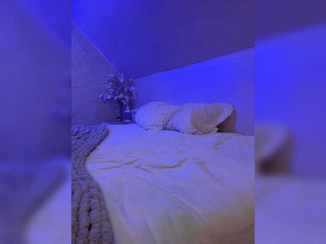 HollyPolly111 live cam