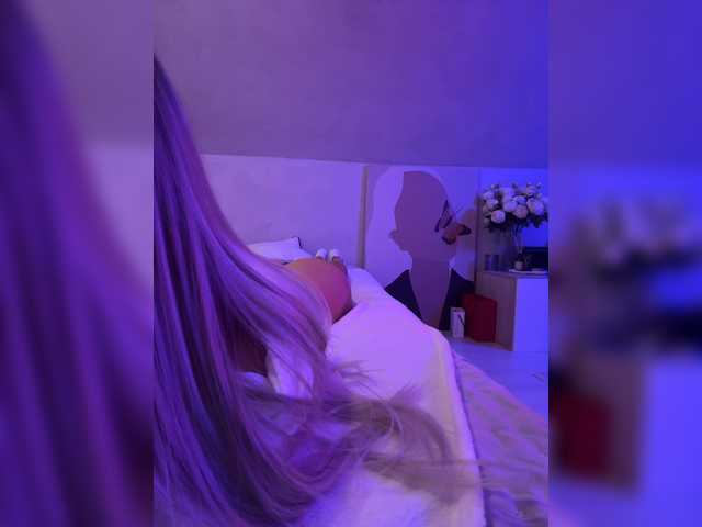 HollyPolly111 live cam on BongaCams