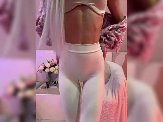 HollyPolly111 live cam on BongaCams