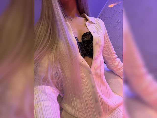  HollyPolly111 chat room