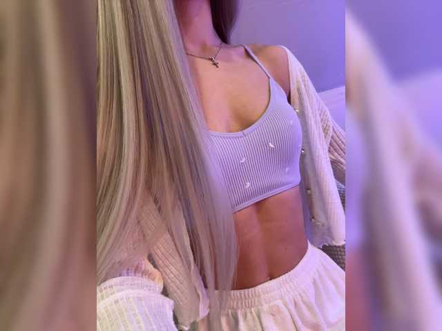  HollyPolly111 chat room