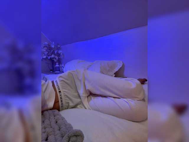 HollyPolly111 live cam