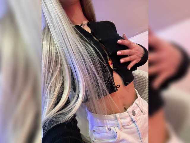 HollyPolly111 live cam