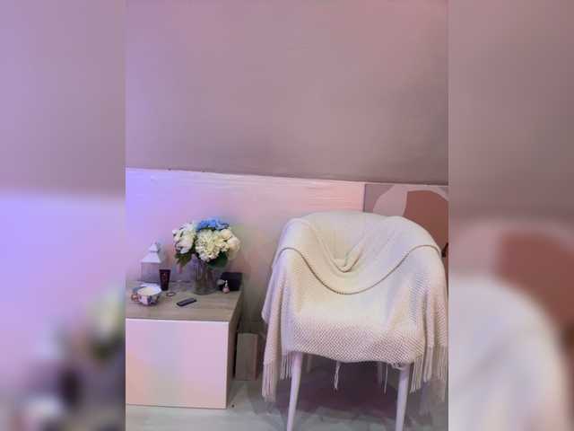 HollyPolly111 live cam on BongaCams