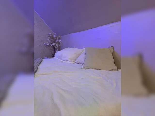 HollyPolly111 live cam on BongaCams