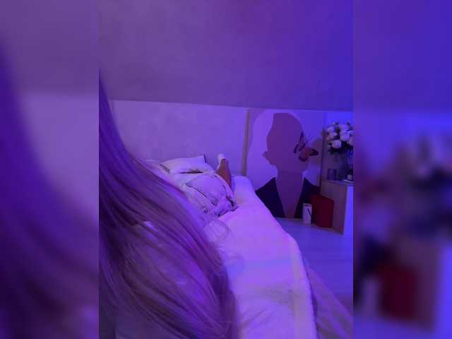 HollyPolly111 live cam on BongaCams