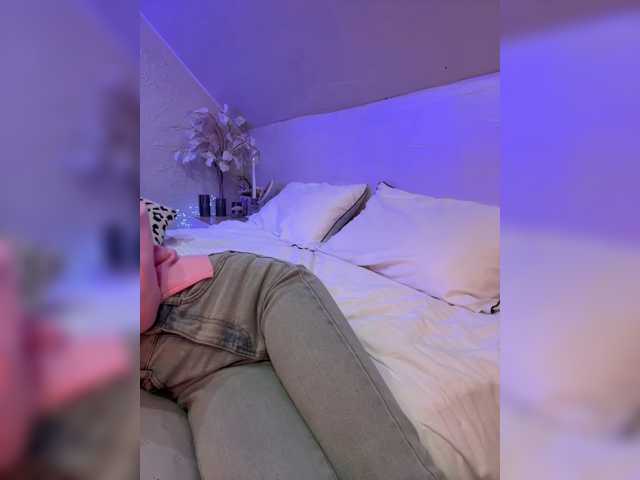 HollyPolly111 live cam on BongaCams
