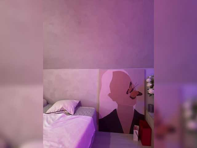 HollyPolly111 live cam on BongaCams