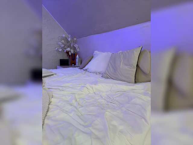 PauLiiine live cam preview